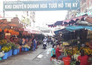 Saigon Insider Vespa Tour